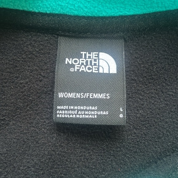 Women’s north face fleece pullover - Picture 2 of 2